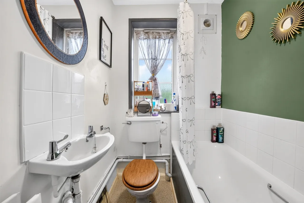 Montacute Road, Morden, SM4, photo 13