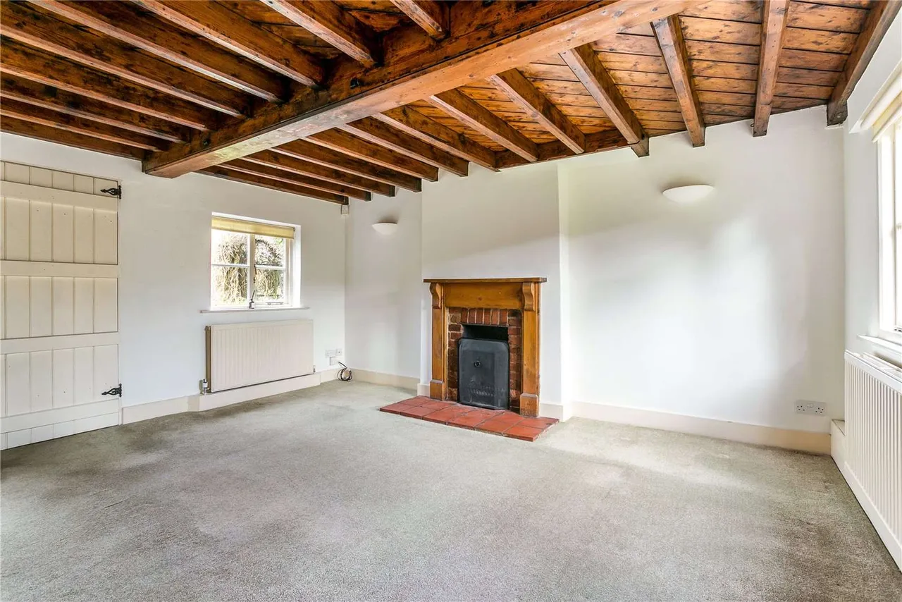 Hambleden, Henley-on-Thames, Oxfordshire, RG9 6RT, photo 2