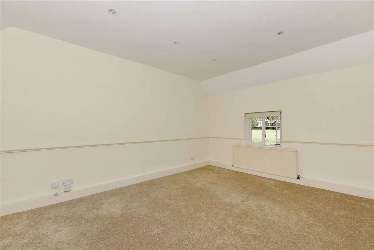 Hambleden, Henley-on-Thames, Oxfordshire, RG9 6RT, photo 7