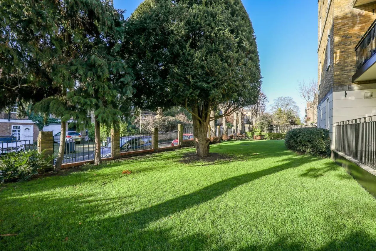 Lansdowne Road, Wimbledon, SW20, photo 12