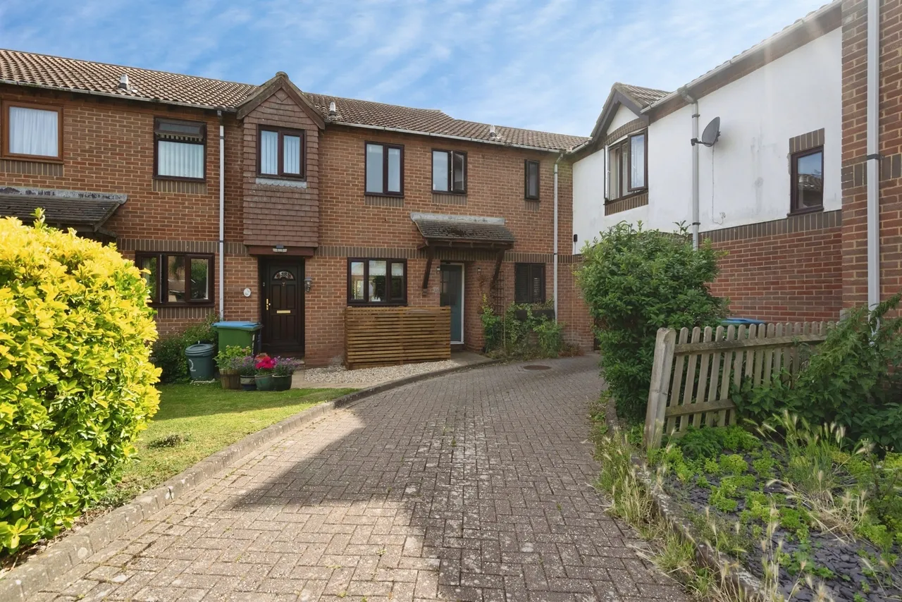 Warren Way, Barnham, Bognor Regis, photo 2
