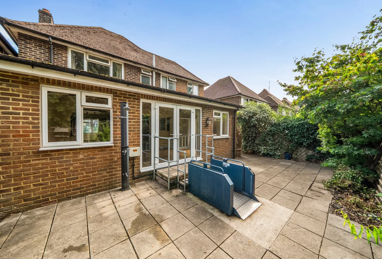 Nutfield Road, Surrey, Merstham, RH1 3HG, photo 11