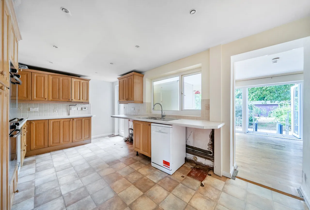 Nutfield Road, Surrey, Merstham, RH1 3HG, photo 7