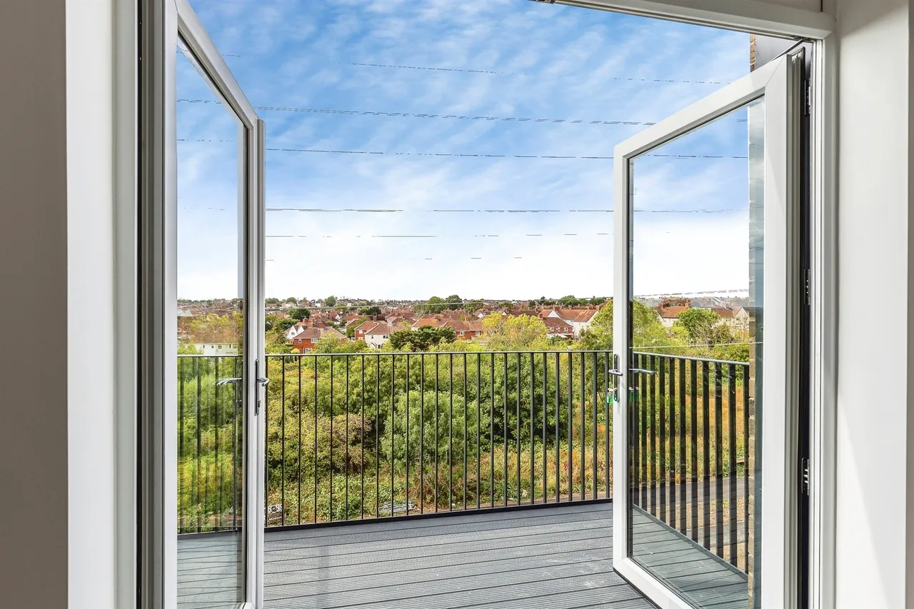 Merryweather Avenue, Bristol, BS7, photo 5