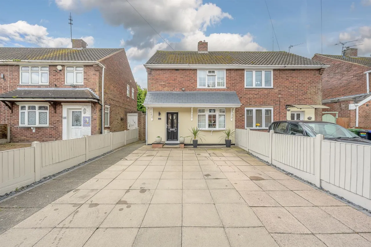 2 bed house for sale — Orchard Street, Brierley Hill, DY5 1HN
