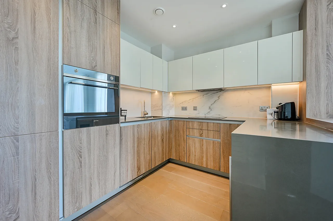 Flat 299, Hamond Court, Queenshurst Square, Kingston Upon Thames, photo 2