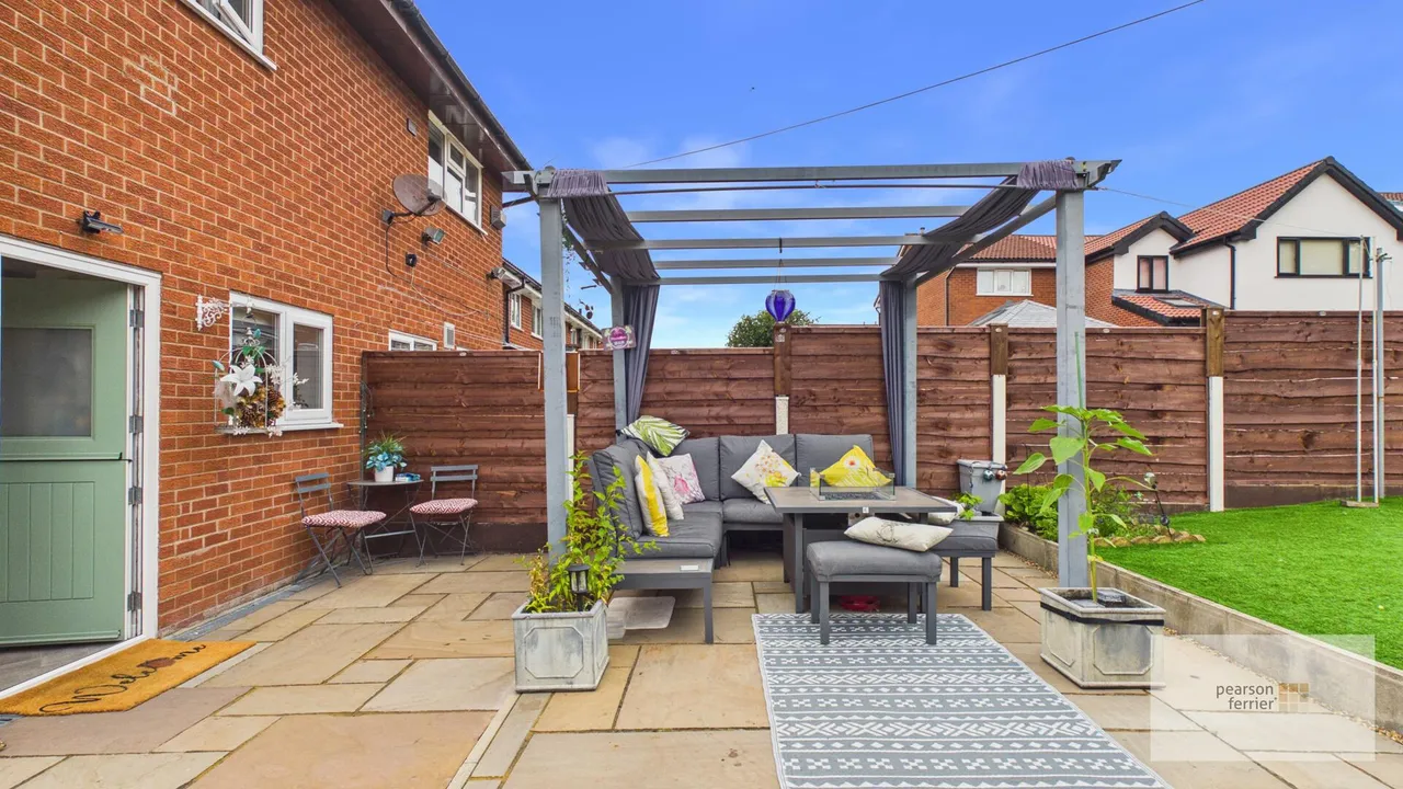 Wheatfield Close, Bury, BL9 6XD, photo 11