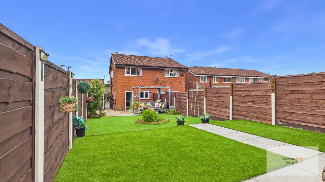 Wheatfield Close, Bury, BL9 6XD, photo 10