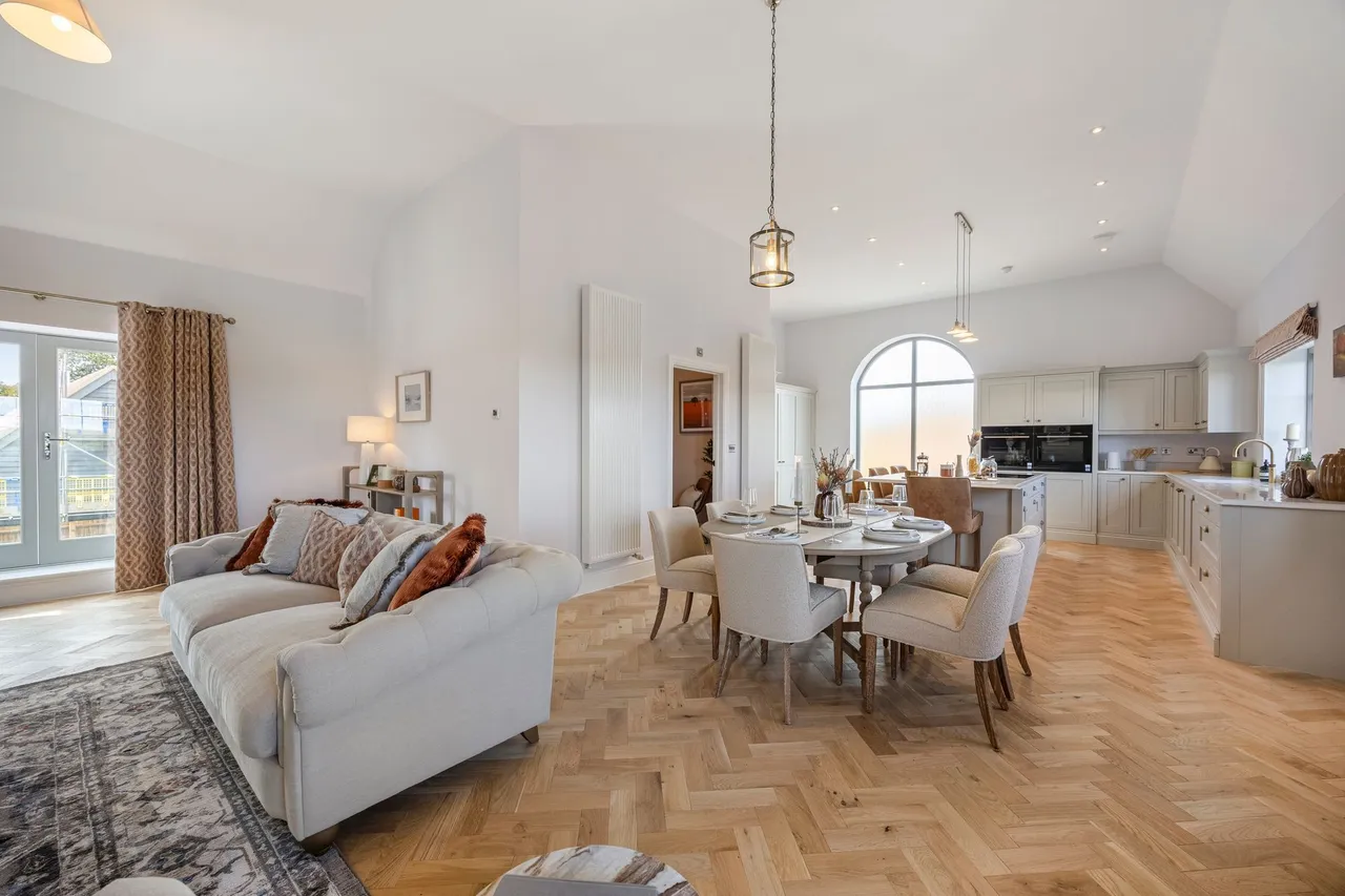Georgian-Inspired New Homes in Great, photo 2