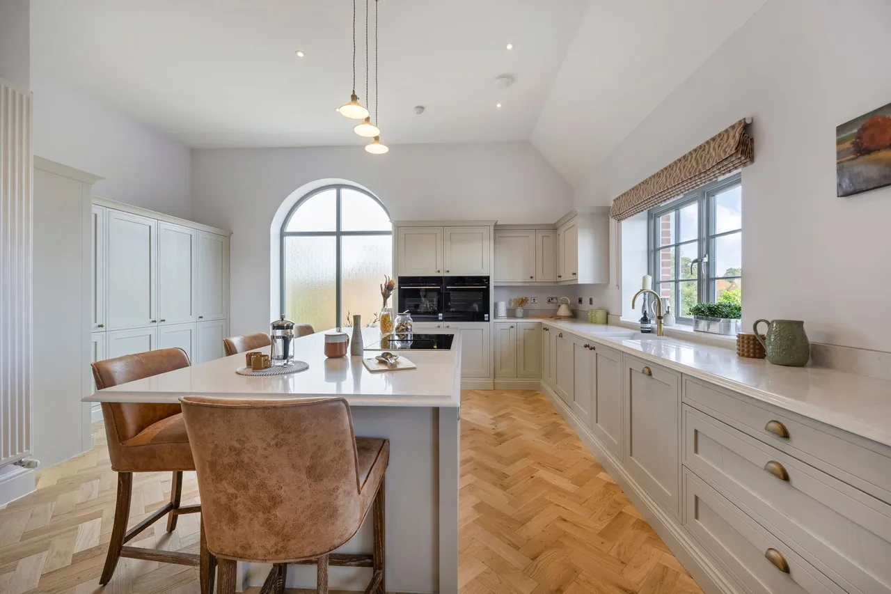 Georgian-Inspired New Homes in Great, photo 3