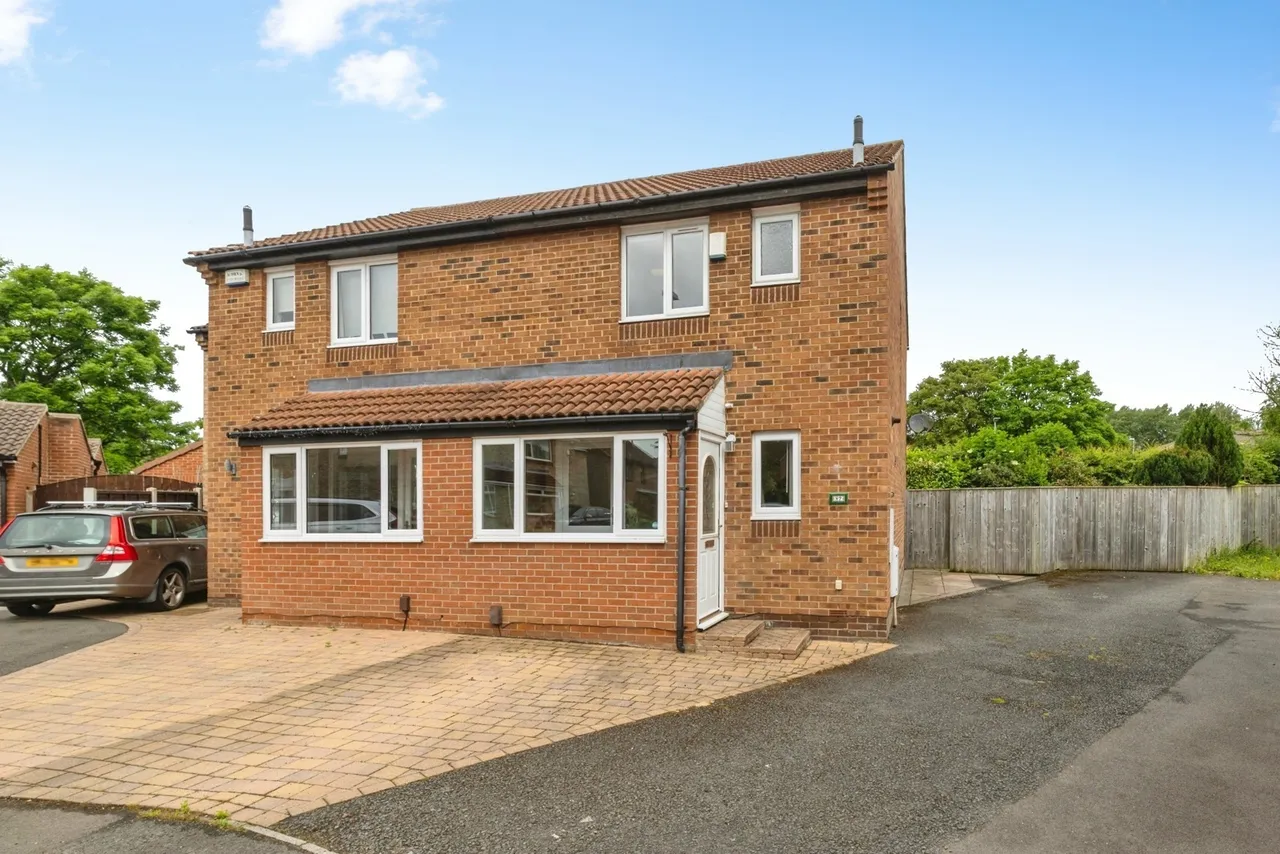 3 bed house for sale — Elgin Court, Darlington, Durham, DL1