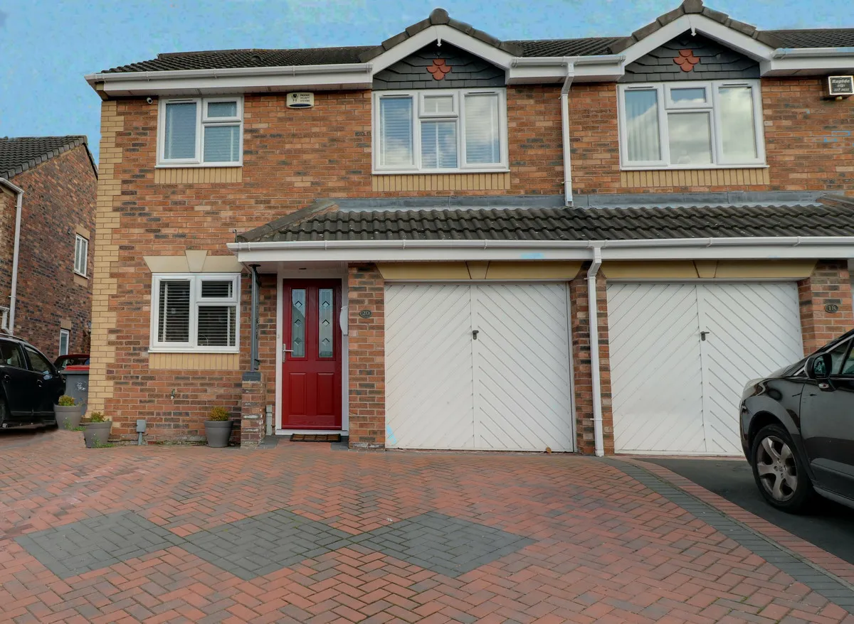 3 bed property for sale, Newlands Road, Telford