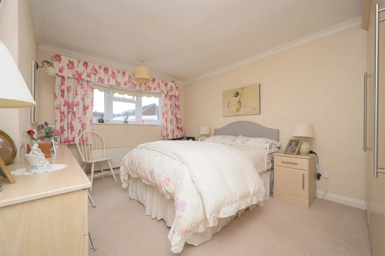 Baysdale Wigston, LE18, photo 5