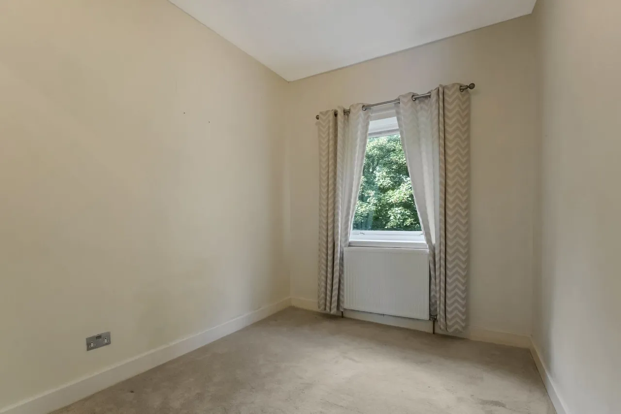 Paisley Road, Renfrew, PA4, photo 6