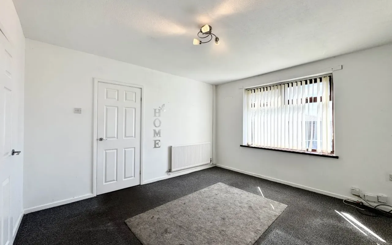 Bowness Avenue, St Helens, photo 8