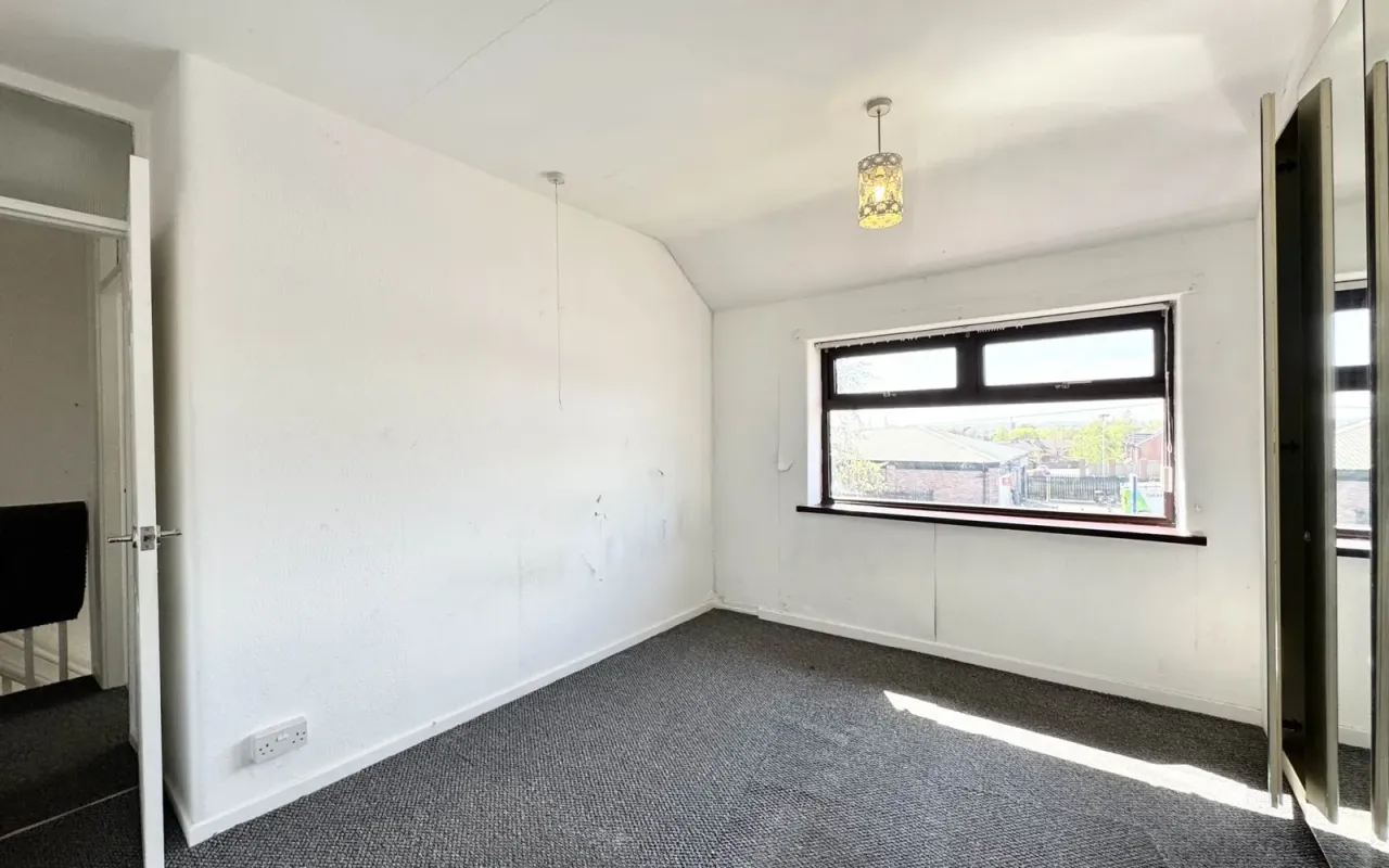 Bowness Avenue, St Helens, photo 11