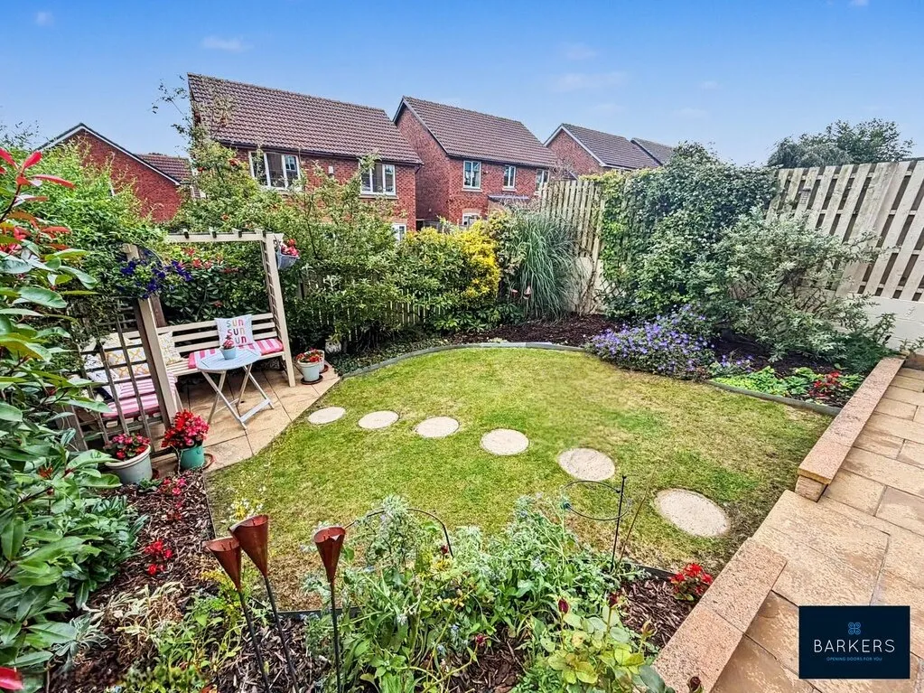 Millers Croft, Birstall, WF17, photo 15