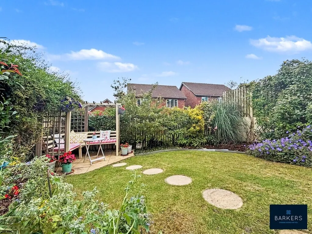 Millers Croft, Birstall, WF17, photo 3