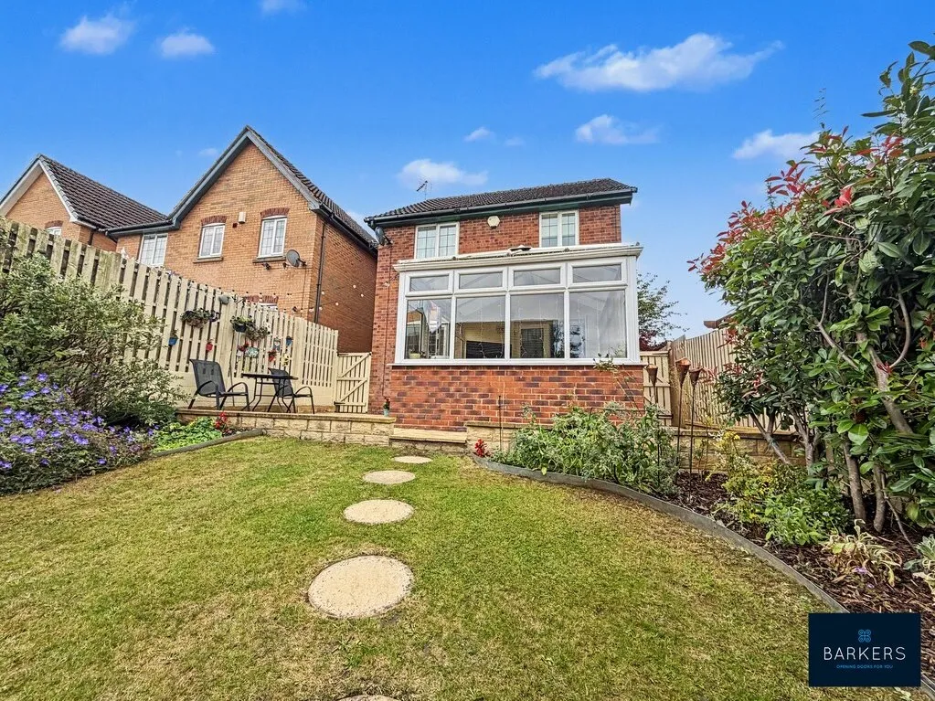 Millers Croft, Birstall, WF17, photo 2