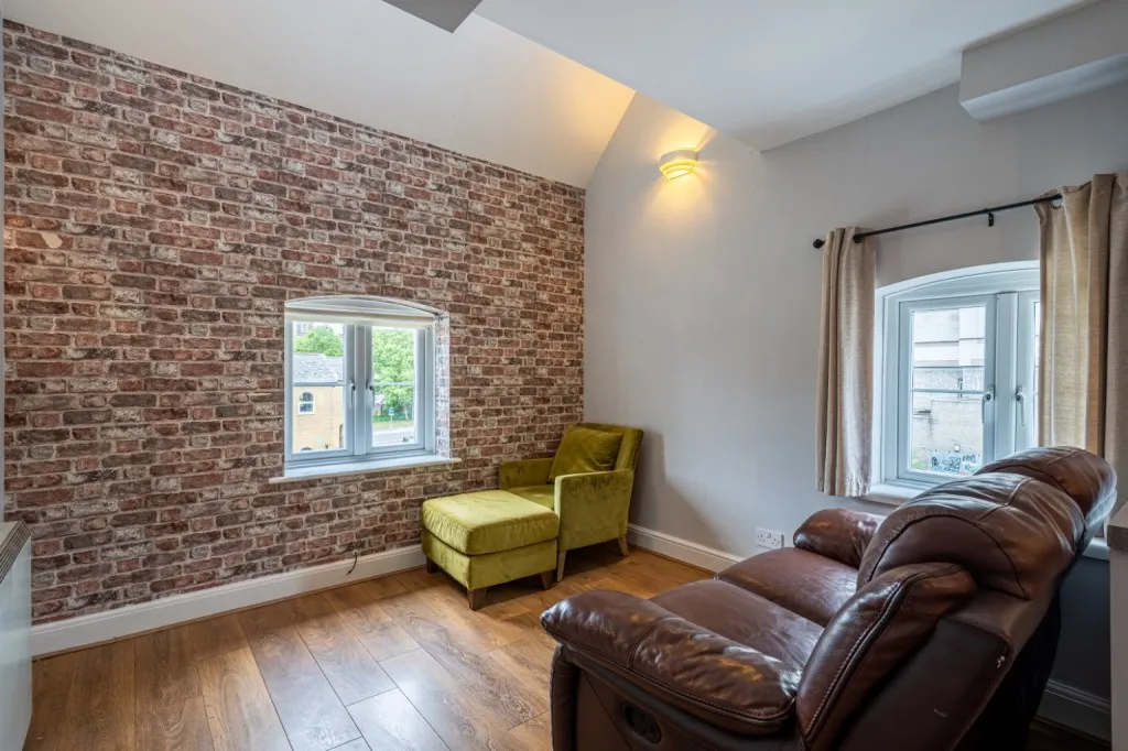 Clifton Road, Gravesend, DA11, photo 2