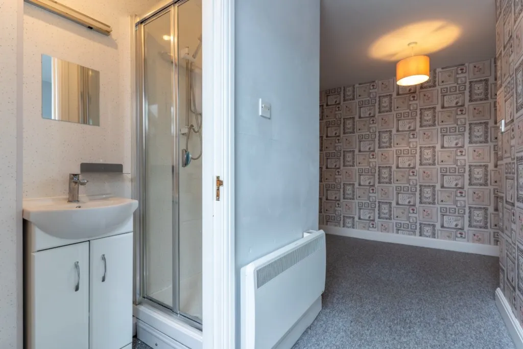 Clifton Road, Gravesend, DA11, photo 6
