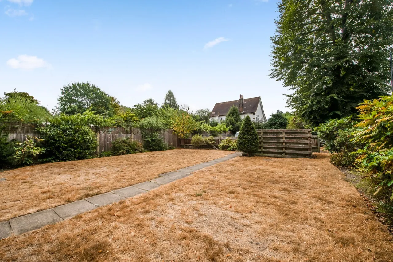 Ullathorne Road, London, SW16, photo 8