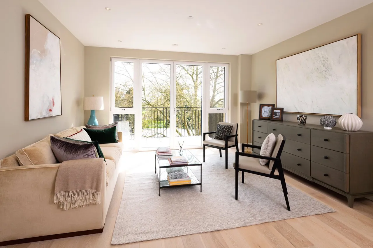 Broom Road, Teddington, London, TW11, photo 3