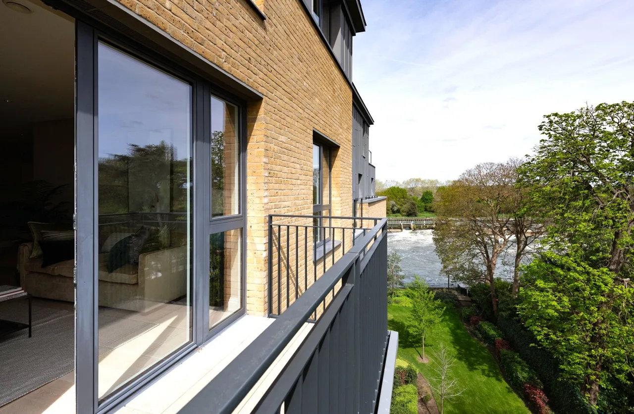 Broom Road, Teddington, London, TW11, photo 6
