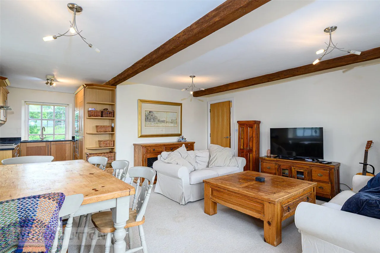 Upper Sunny Bank Mews, Meltham, HD9, photo 7