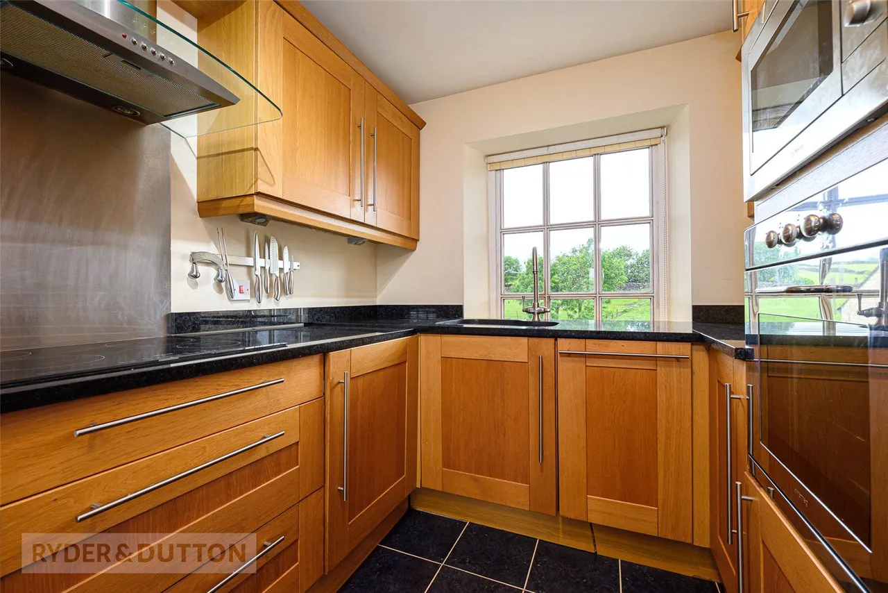 Upper Sunny Bank Mews, Meltham, HD9, photo 4