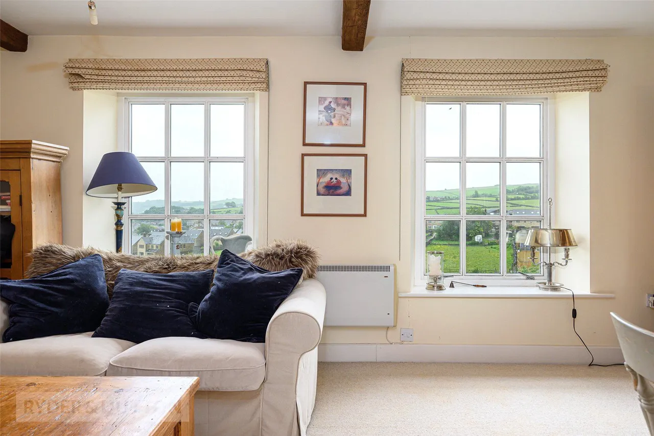 Upper Sunny Bank Mews, Meltham, HD9, photo 8