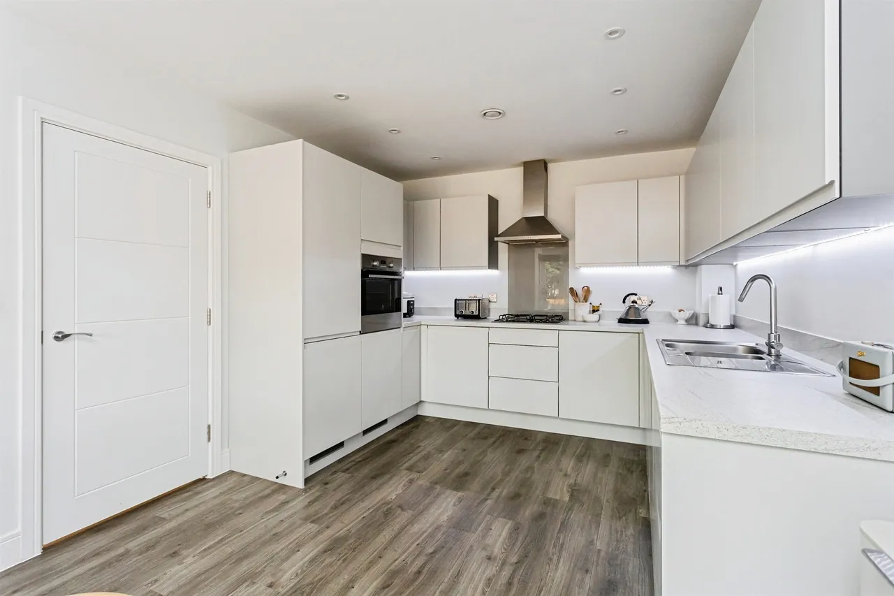 Mill Rose Way, Burgess Hill, RH15, photo 20