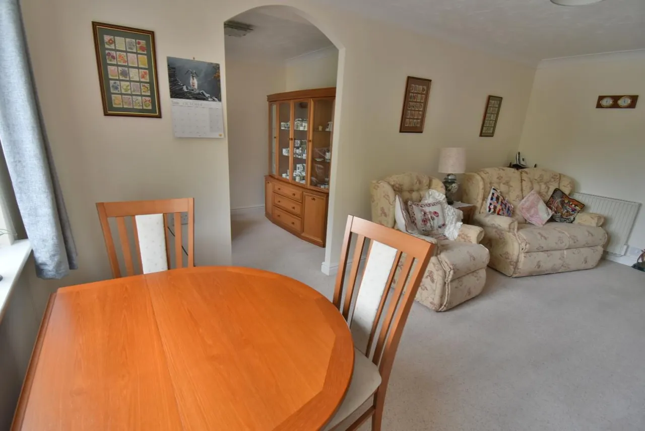 St Georges Court, BH22, photo 4