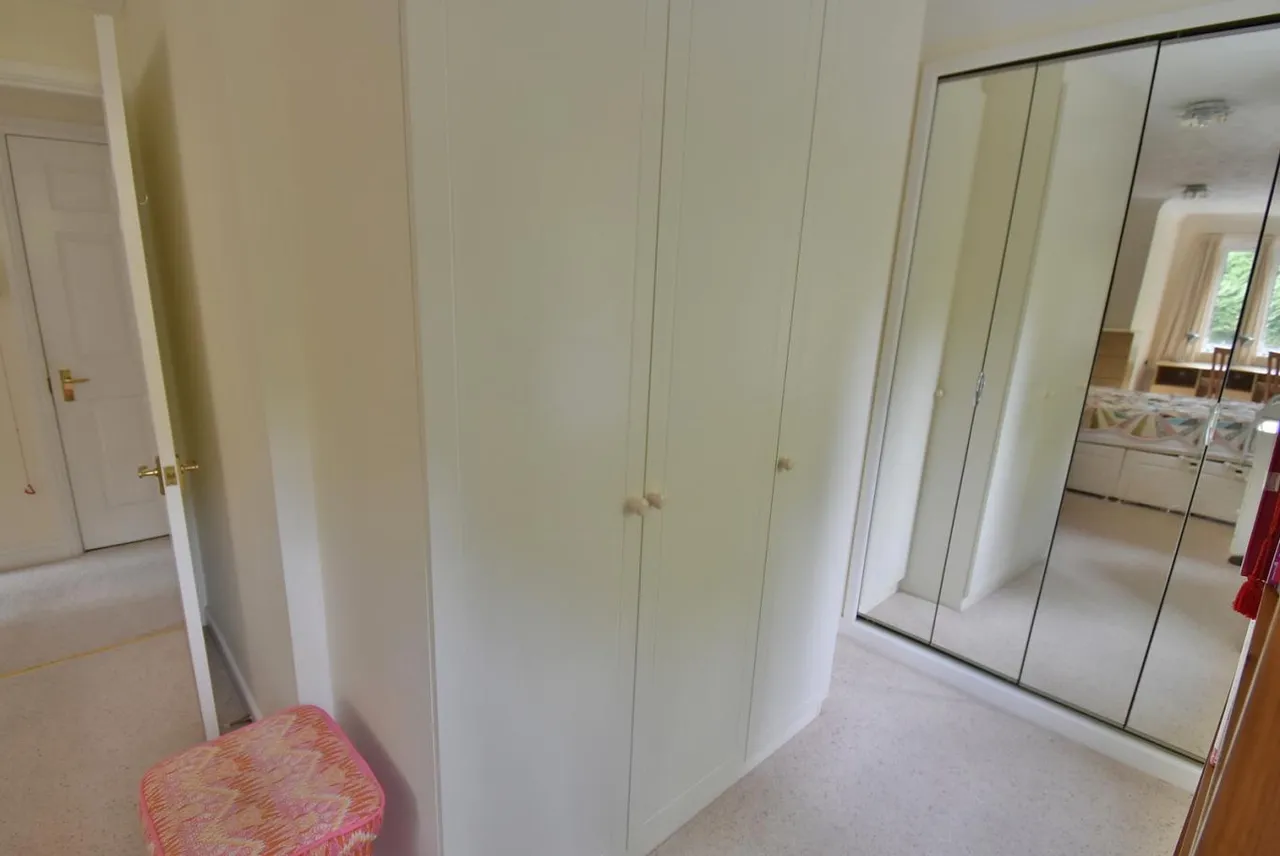 St Georges Court, BH22, photo 14