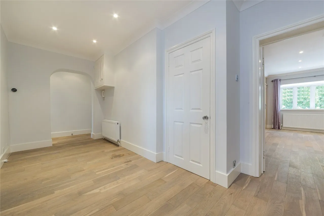 West Heath Road, London, NW3, photo 5