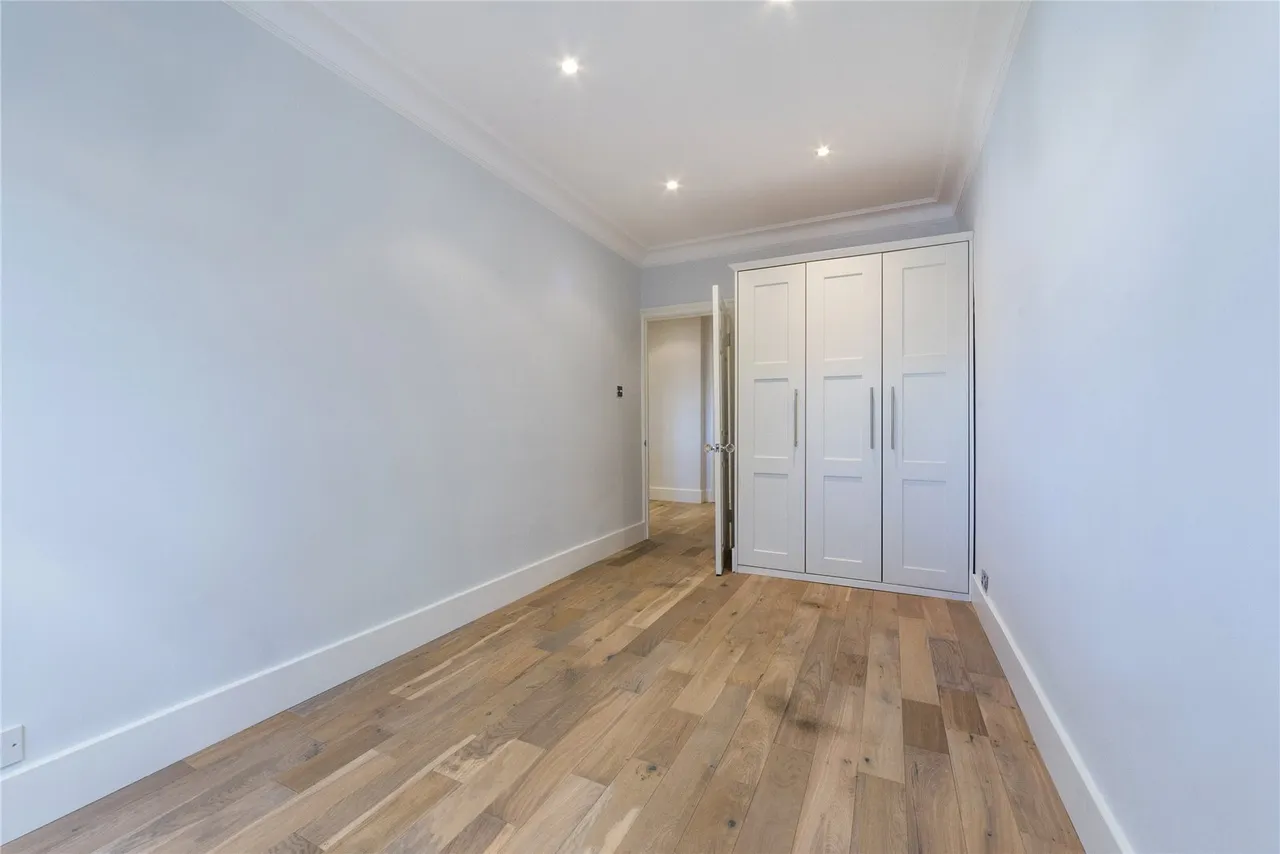 West Heath Road, London, NW3, photo 14