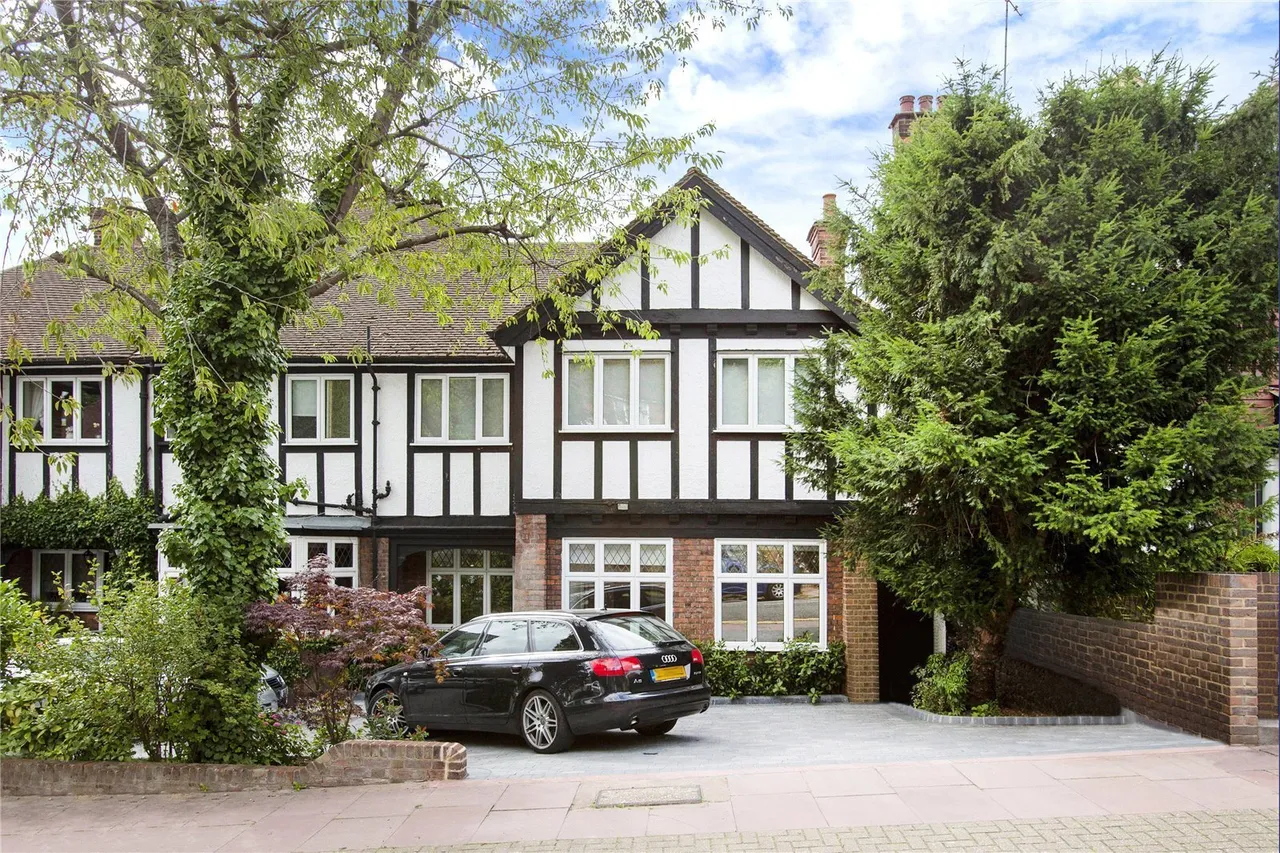 West Heath Road, London, NW3, photo 16
