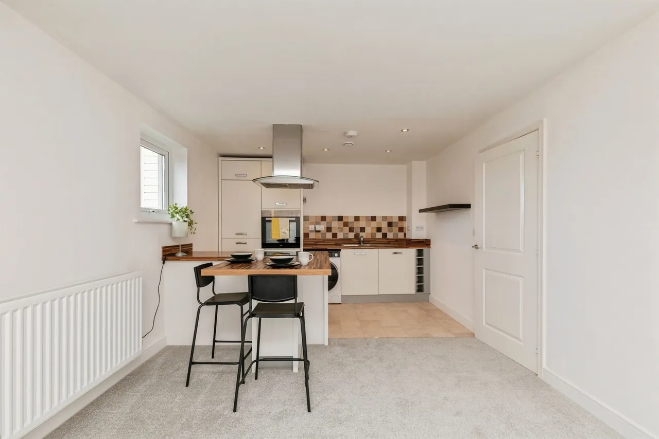 Long Down Avenue, Cheswick Village, BS16, photo 7