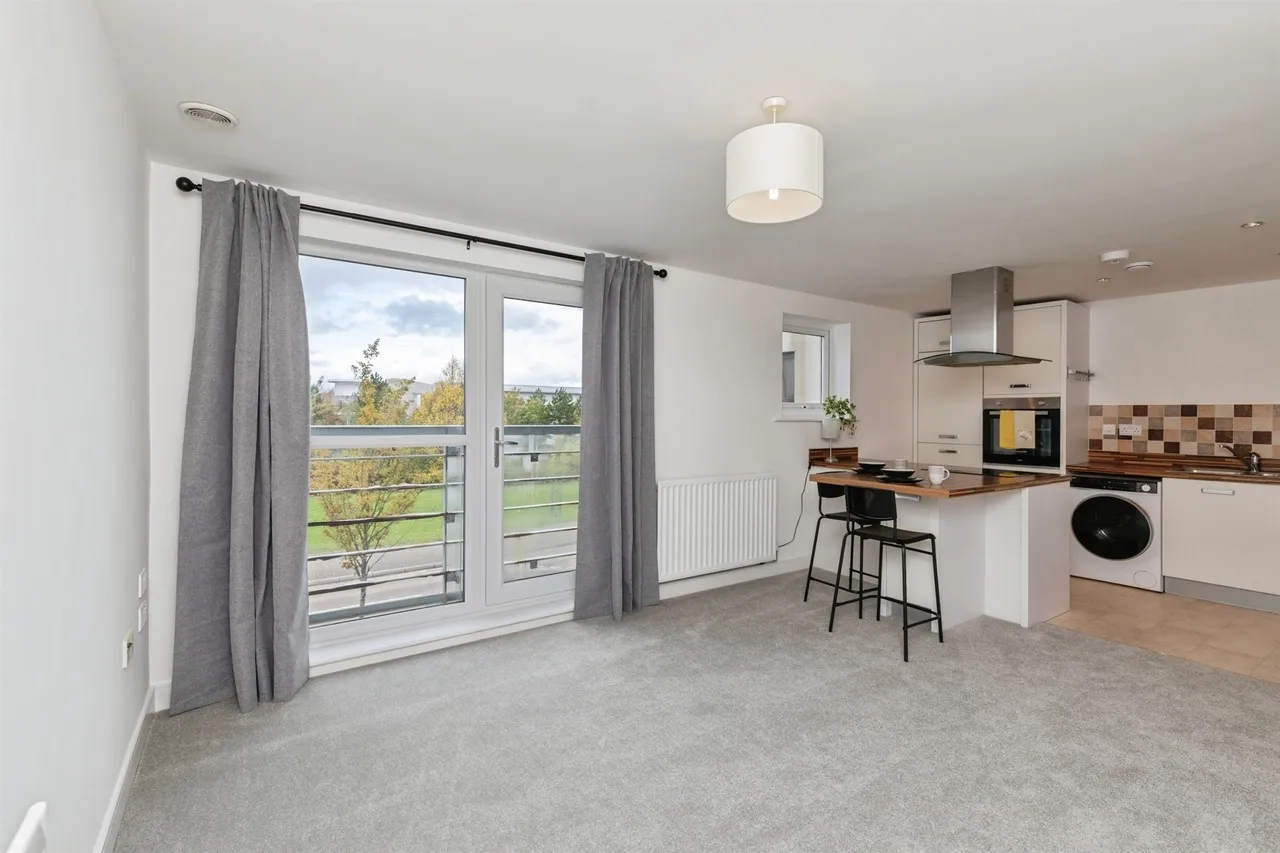 Long Down Avenue, Cheswick Village, BS16, photo 3