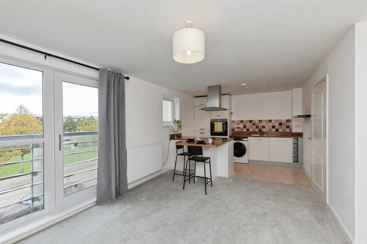 Long Down Avenue, Cheswick Village, BS16, photo 2