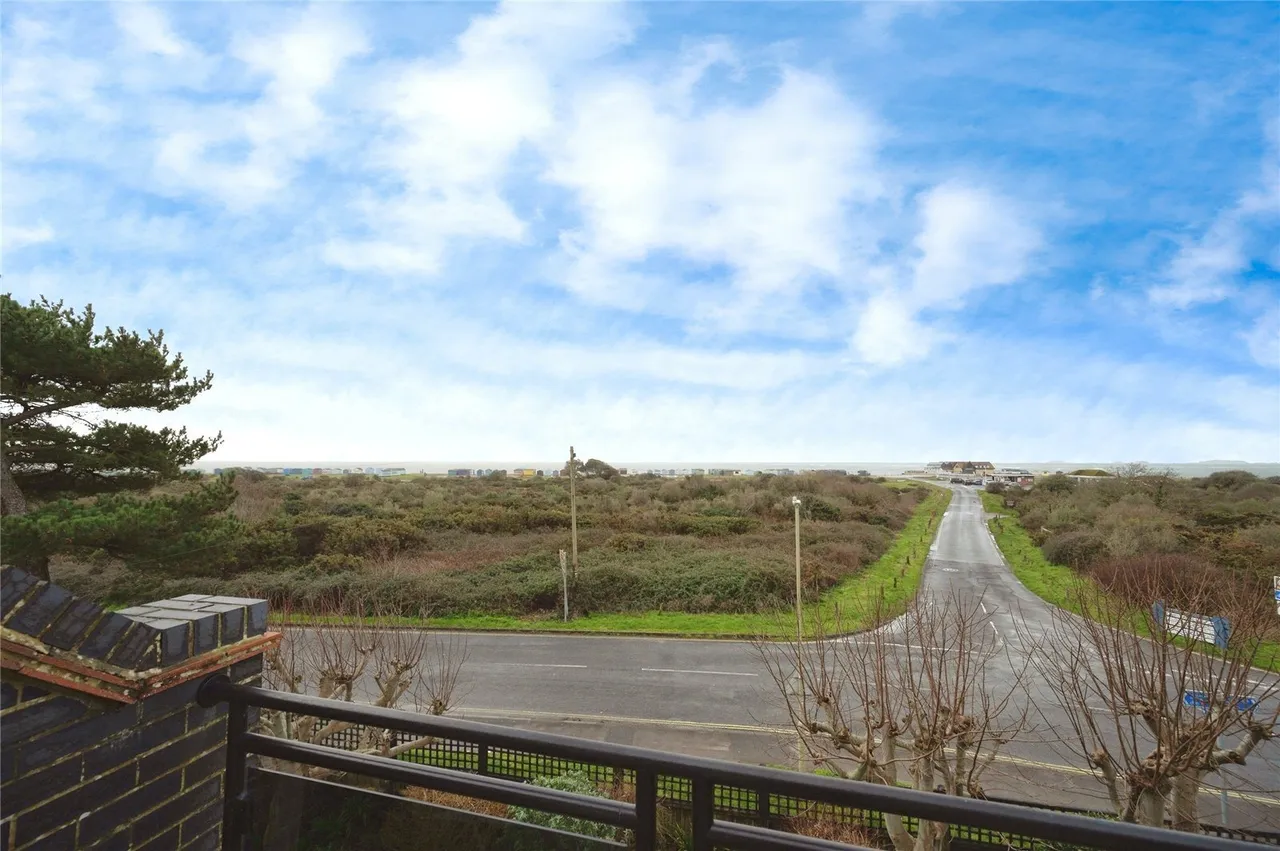 Sea Front, Hayling Island, PO11, photo 11