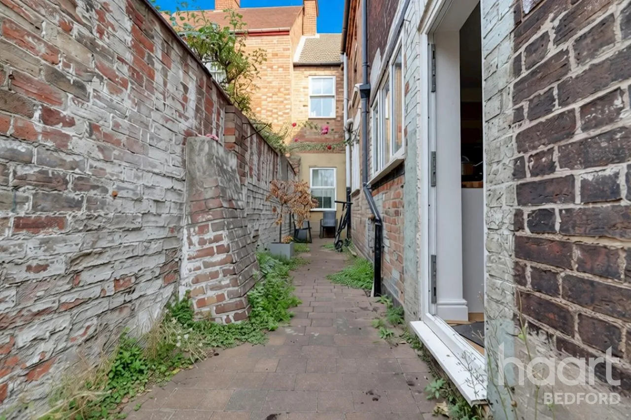 Foster Hill Road, Bedford, MK40, photo 13