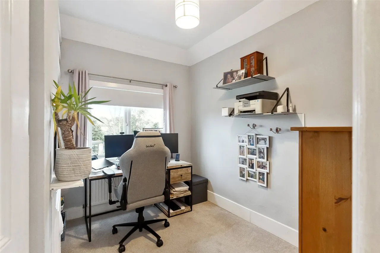 Percy Road, Hampton, TW12 2HW, photo 14