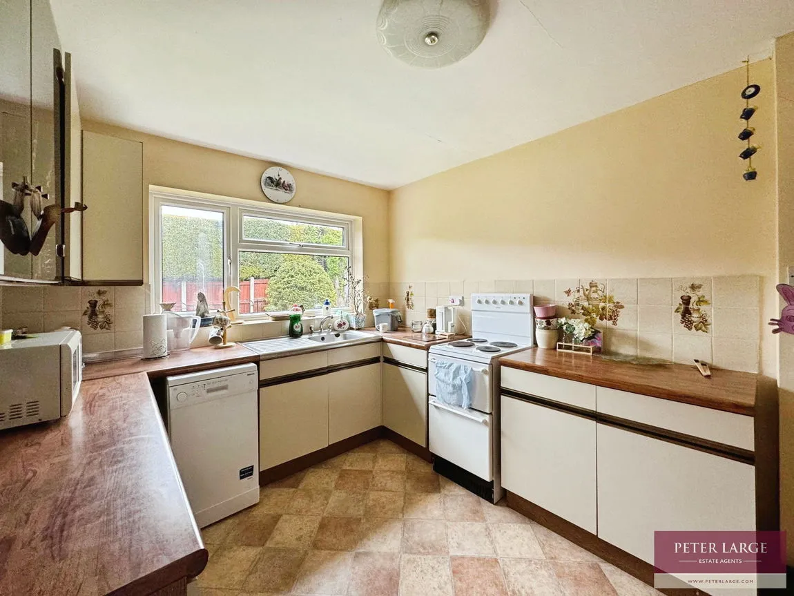 Bryn Coed, St. Asaph, Denbighshire, LL17 0DQ, photo 7