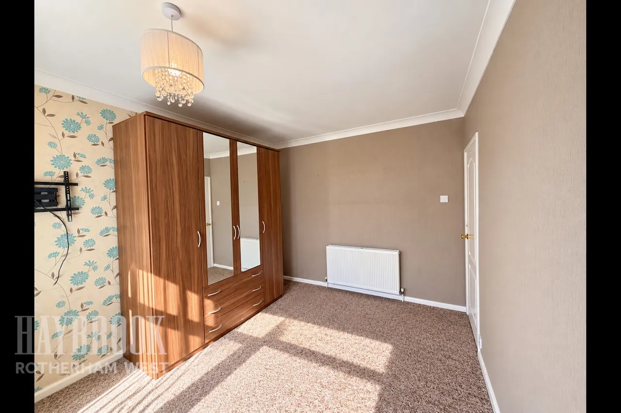 Crane Drive, Rotherham, photo 2
