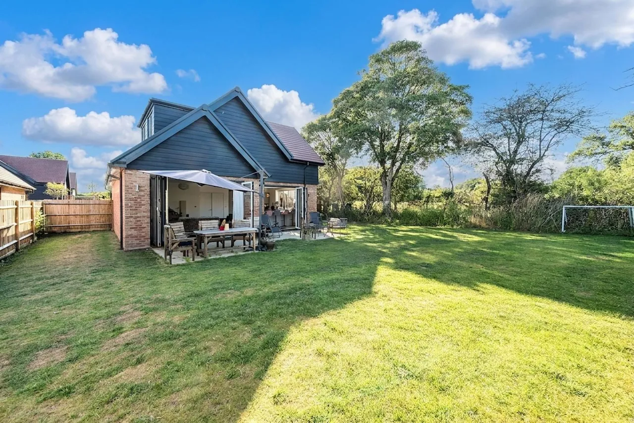 Merlin Drive, Edenbridge, TN8, photo 3
