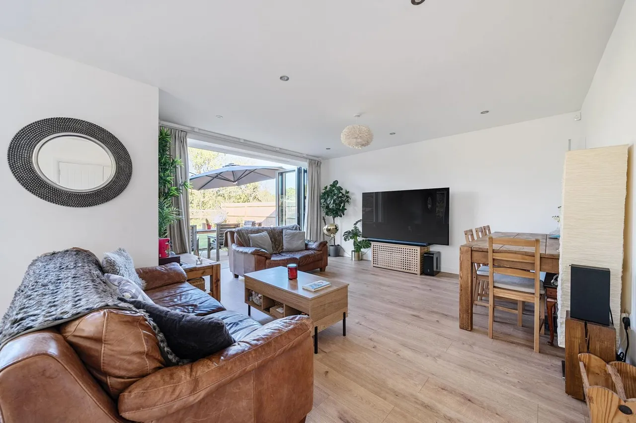 Merlin Drive, Edenbridge, TN8, photo 11