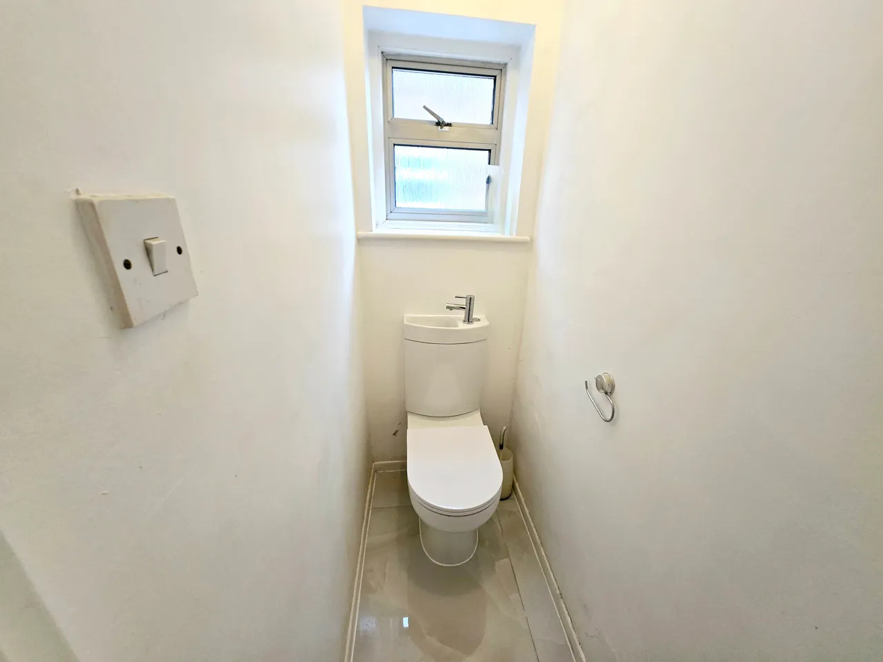 Canford Avenue, Northolt, UB5, photo 9