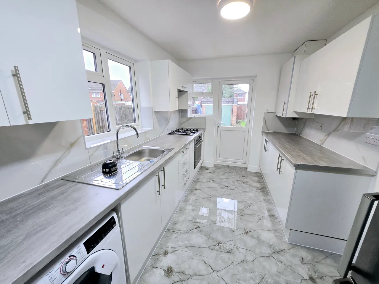 Canford Avenue, Northolt, UB5, photo 4