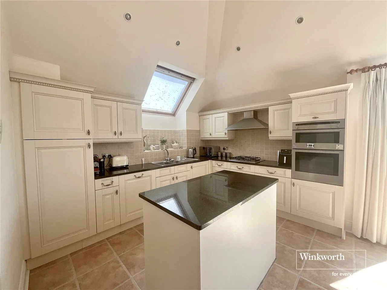Wortley Road, Highcliffe, Christchurch, Dorset, BH23, photo 11
